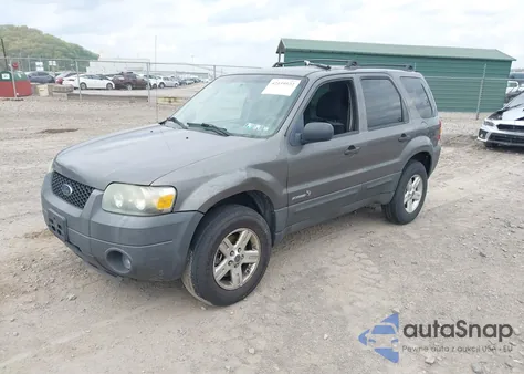 2005 Ford Escape Hybrid из США, поврежденный, VIN 1FMYU95H55KD90885